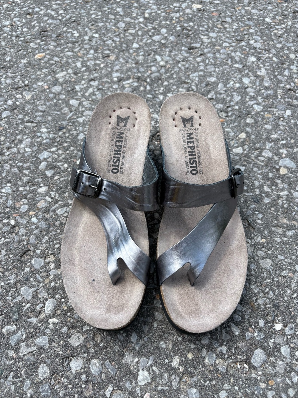 Mephisto Black Leather Toe-Post Sandals